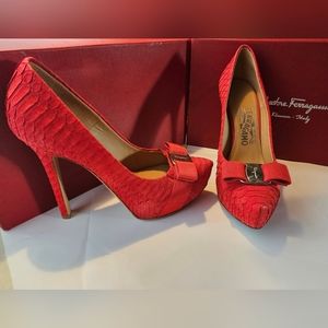 Salvatore Ferragamo 5.5B High Heels